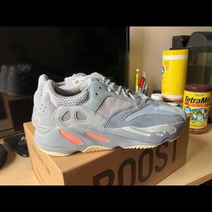 SOLD Yeezy 700 Boost “Inertia”